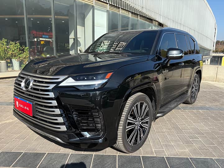 2025 Lexus LX