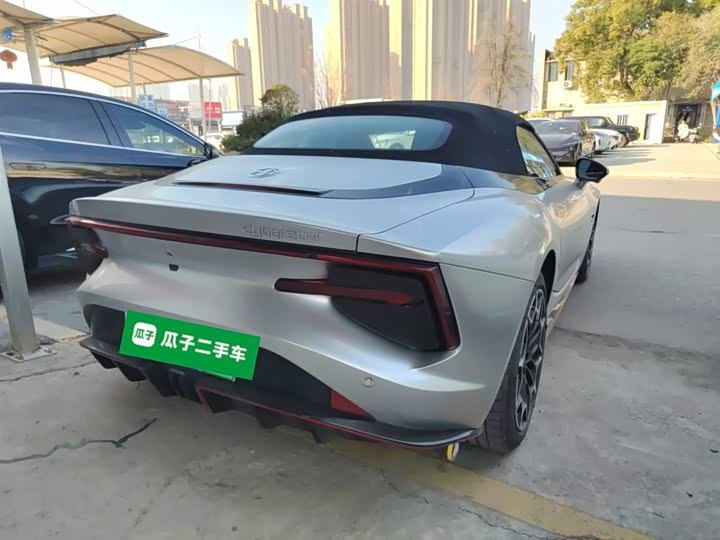 MG Motor Cyberster 2024 2024款 501km 魅力心动版