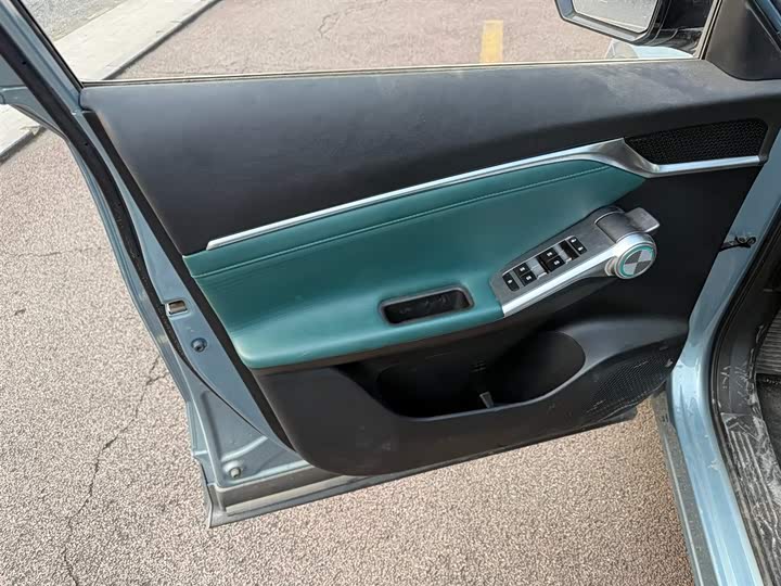 GAC Trumpchi Emkoo 2022 2022款 2.0ATK 双子星Pro版