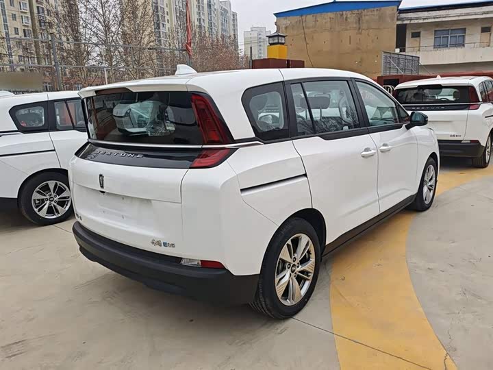 Bestune NAT 2022 2022款 舒享出行版 100kW 425km