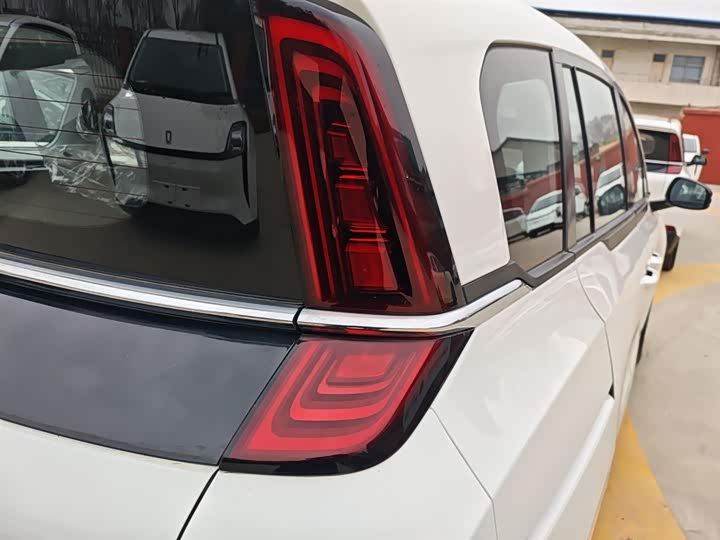 Bestune NAT 2022 2022款 舒享出行版 100kW 425km