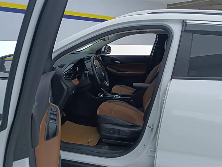 Buick Encore GX 2022 2022款 332T CVT两驱豪华型