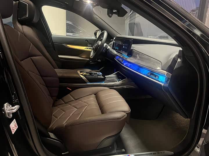 BMW 7 Series 2023 2023款 740Li 尊享型 M运动套装