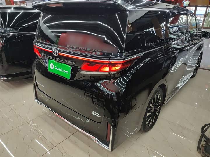 Toyota Vellfire 2024 2024款 皇冠 双擎 2.5L 至尊行政版