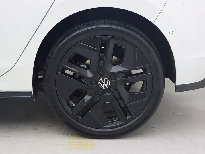 Volkswagen Golf 2025 2025款 300TSI R-Line