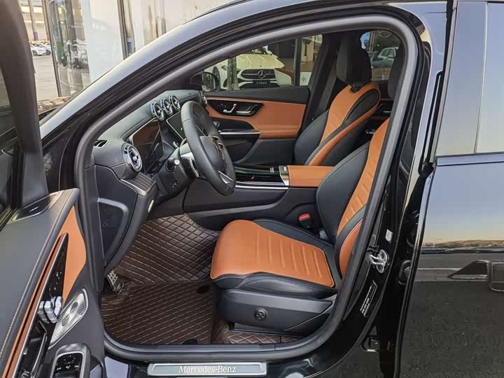 Mercedes-Benz GLC-Class Coupe 2024 2024款 GLC 300 4MATIC 轿跑SUV