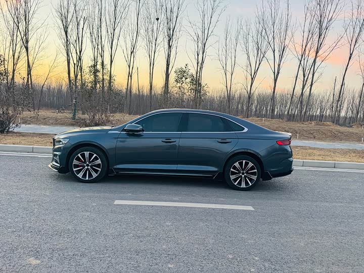 Geely Preface 2025 2025款 东方曜 1.5TD 昆仑版