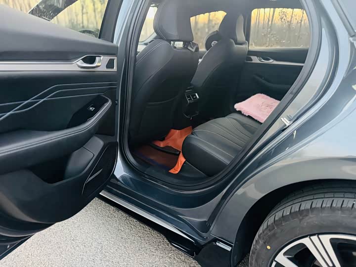 Geely Preface 2025 2025款 东方曜 1.5TD 昆仑版