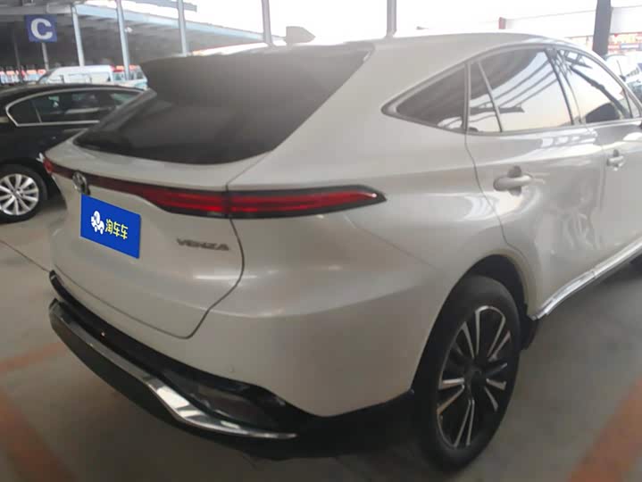 Toyota Venza 2023 2023款 2.0L CVT两驱尊贵版