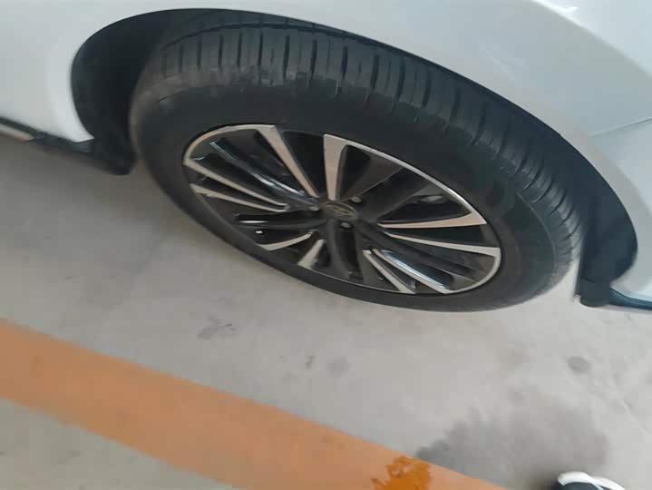 Toyota Venza 2023 2023款 2.0L CVT两驱尊贵版