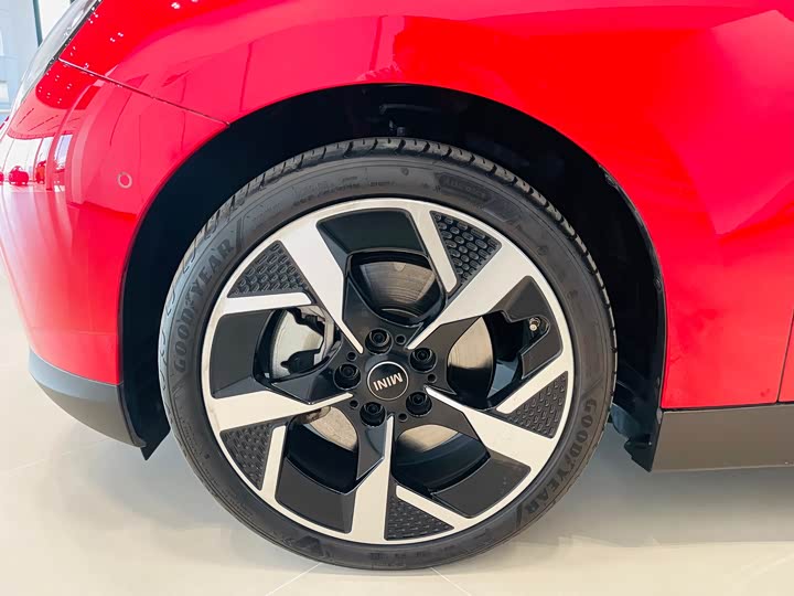 Mini Cooper 2024 2024款 452km COOPER SE 艺术家