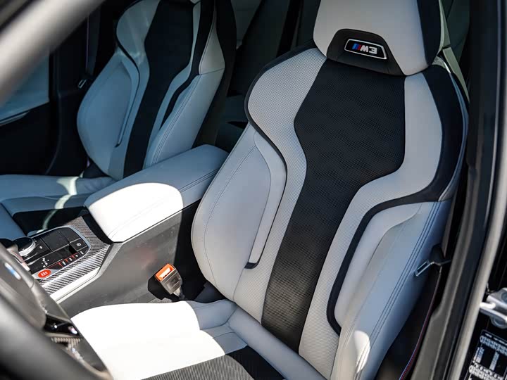 BMW M3 2024 2024款 M3四门轿车 雷霆版