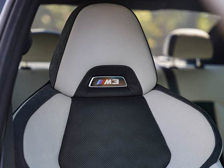 BMW M3 2024 2024款 M3四门轿车 雷霆版