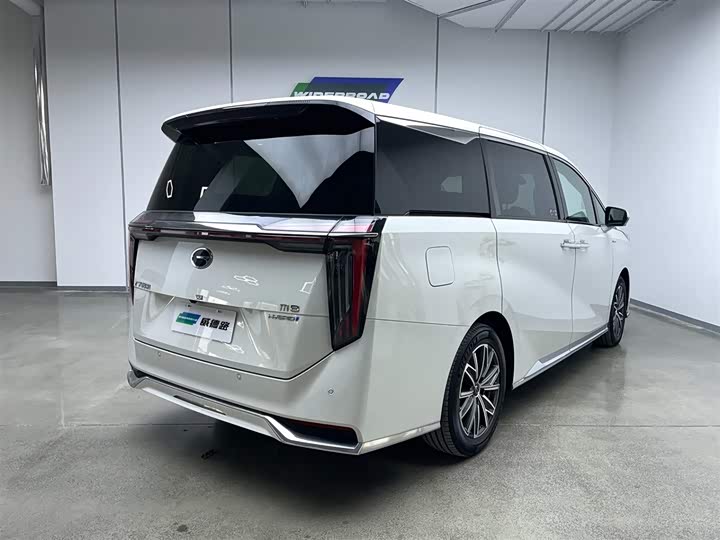 GAC Trumpchi M8 2024 2024款 大师系列 超级混动版