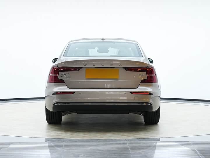 Volvo S60 2026 2026款 B4 智逸豪华版