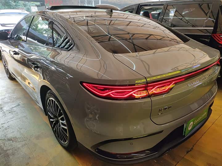 BYD Han 2025 2025款 EV 智驾版 701KM激光雷达旗舰型