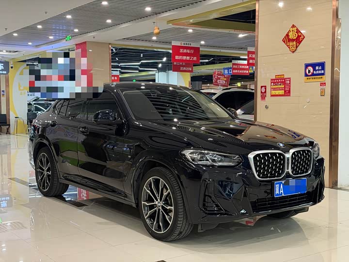 2022 BMW X4
