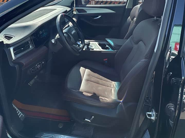 Jetour X90 Plus 2023 2023款 1.6TD DCT别墅 7座