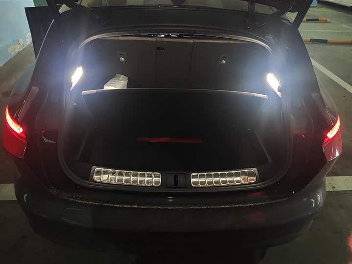 Nio ET5T 2025 2025款 冠军纪念版 75kWh Touring