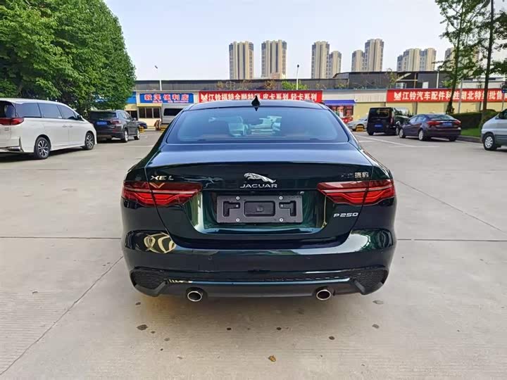 Jaguar XE L 2024 2024款 2.0T 250PS R-DYNAMIC S进取运动版