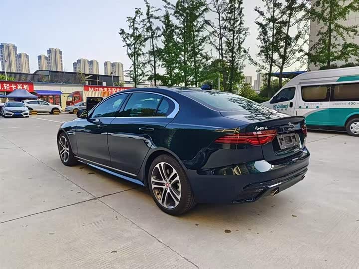 Jaguar XE L 2024 2024款 2.0T 250PS R-DYNAMIC S进取运动版