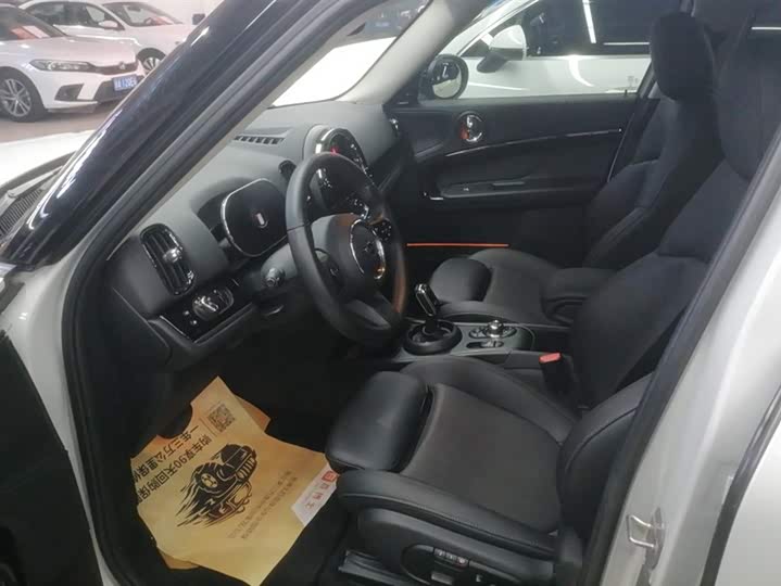 Mini Countryman 2023 2023款 改款 1.5T COOPER ALL4 鉴赏家
