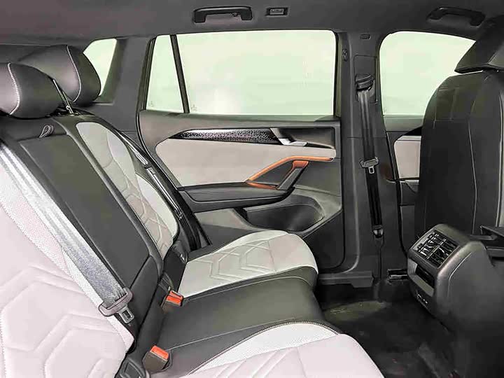 Volkswagen Tayron 2025 2025款 探岳L 380TSI 四驱豪华Easy包