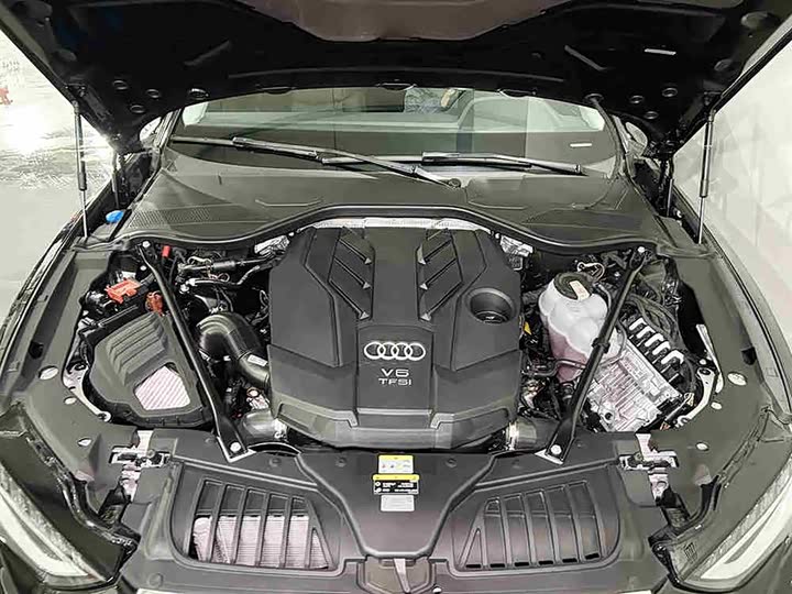 Audi A8 2025 2025款 A8L 50 TFSI quattro 臻选型