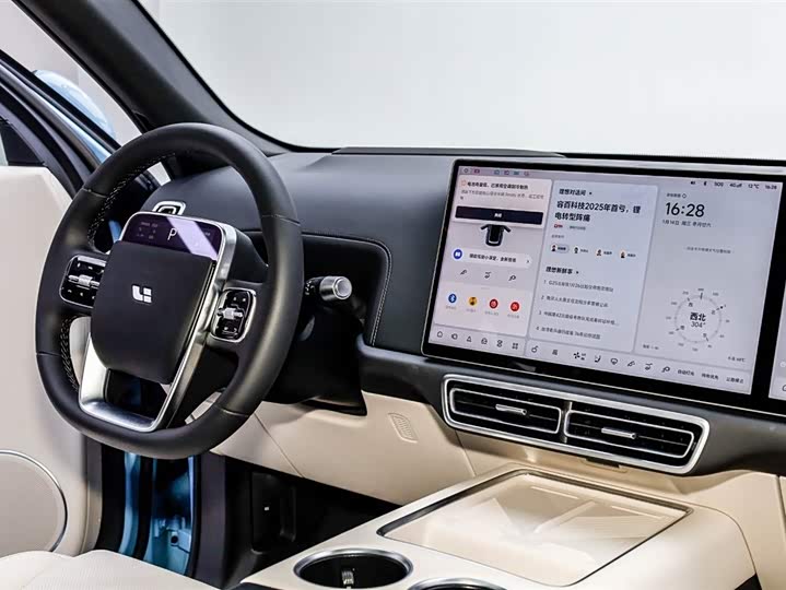 LiXiang L8 2025 2025款 Pro 智能焕新版