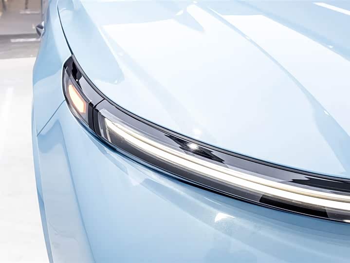 LiXiang L8 2025 2025款 Pro 智能焕新版