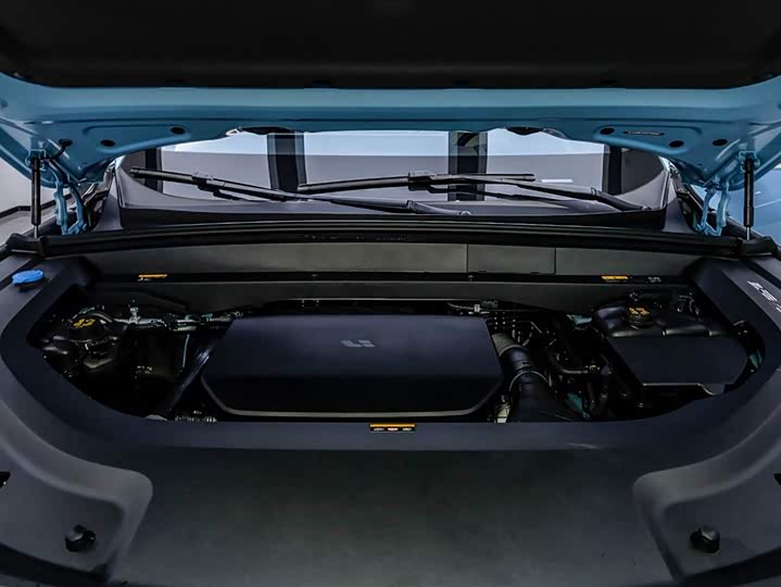 LiXiang L8 2025 2025款 Pro 智能焕新版