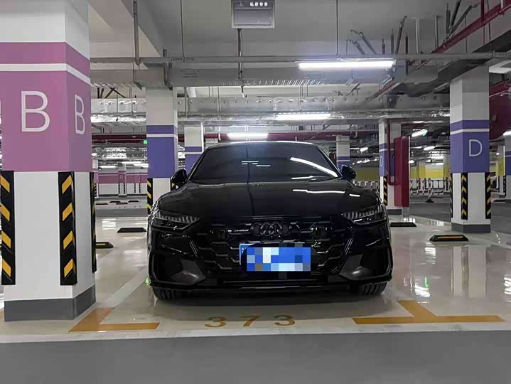 Audi A7L 2024 2024款 45 TFSI quattro 黑武士版