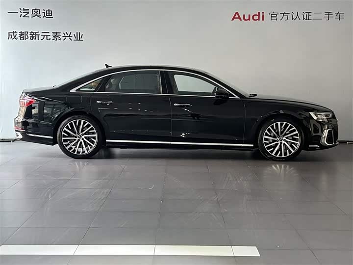 Audi A8 2024 2024款 A8L 55 TFSI quattro 旗舰型