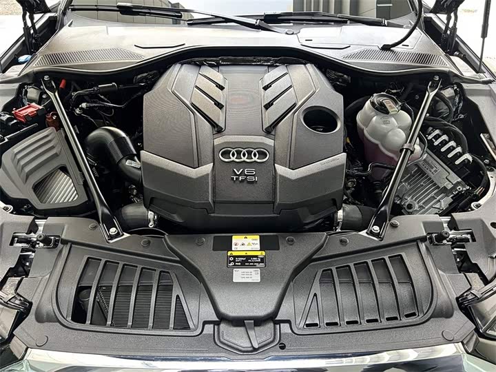 Audi A8 2024 2024款 A8L 55 TFSI quattro 旗舰型