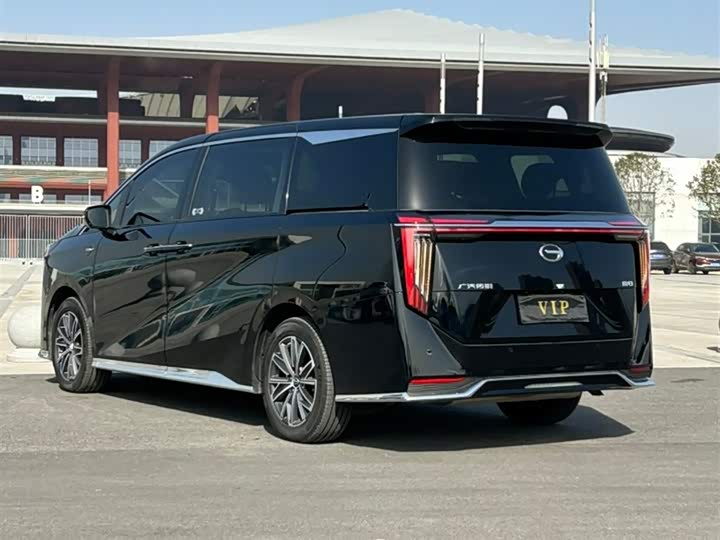 GAC Trumpchi M8 2024 2024款 大师系列 400T 尊贵版