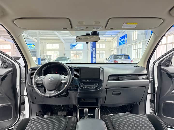 Mitsubishi Outlander 2021 2021款 改款 2.0L 两驱畅行版 5座
