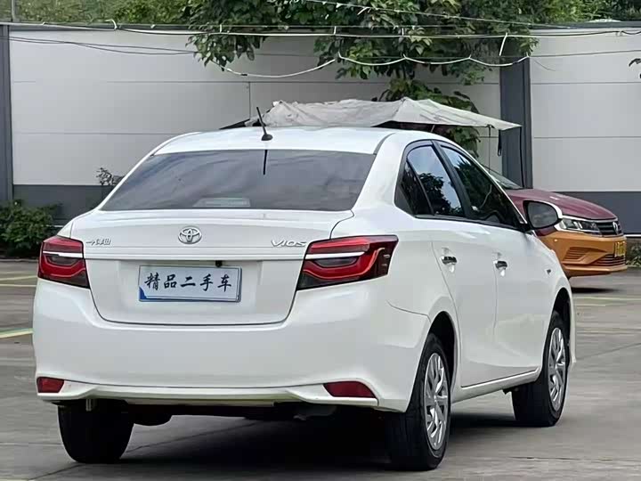 Toyota Vios 2022 2022款 1.5L 20周年纪念版