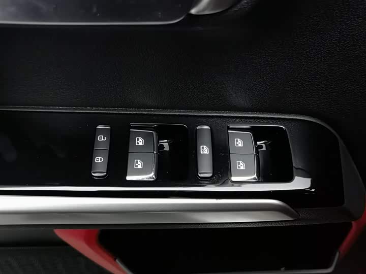 BAIC Beijing BJ40 2024 2024款 2.0T 城市猎人荣耀版