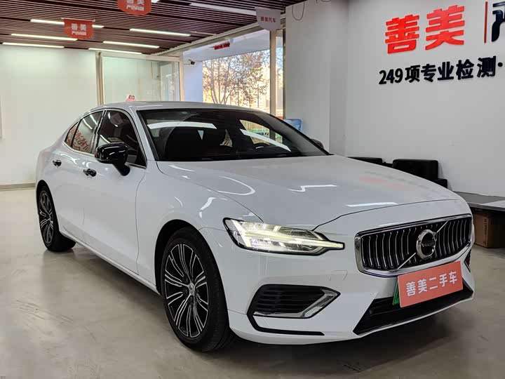 Volvo S60 Hybrid 2021 2021款 T8 E驱混动 四驱智逸豪华版