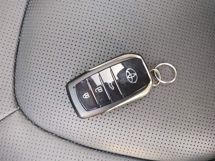 Toyota Highlander 2024 2024款 2.5L智能电混双擎四驱尊贵版 7座