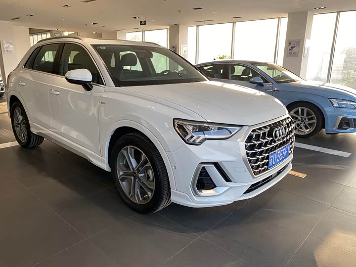 Audi Q3 2024 2024款 40 TFSI 时尚动感型