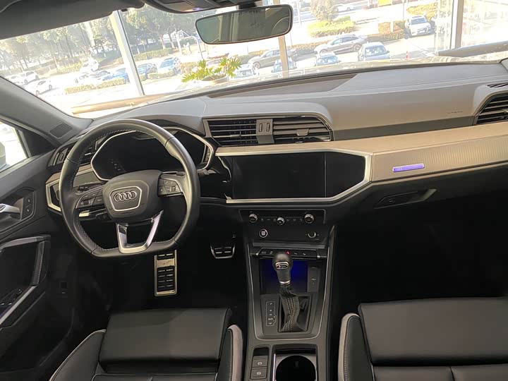 Audi Q3 2024 2024款 40 TFSI 时尚动感型