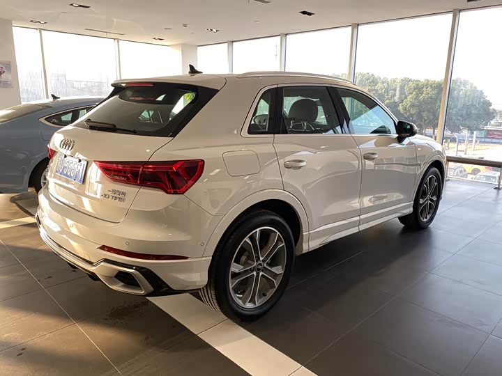 Audi Q3 2024 2024款 40 TFSI 时尚动感型