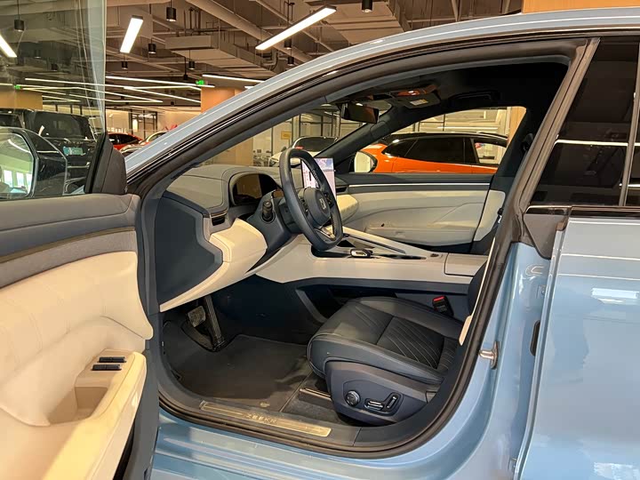 Zeekr 001 2025 2025款 YOU版 100kWh 四驱