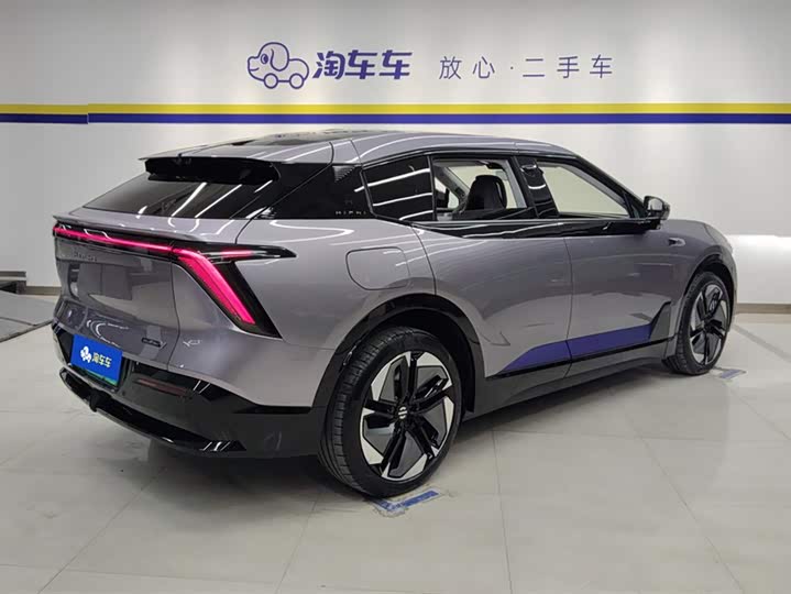 HiPhi Y 2023 2023款 560km 精英版