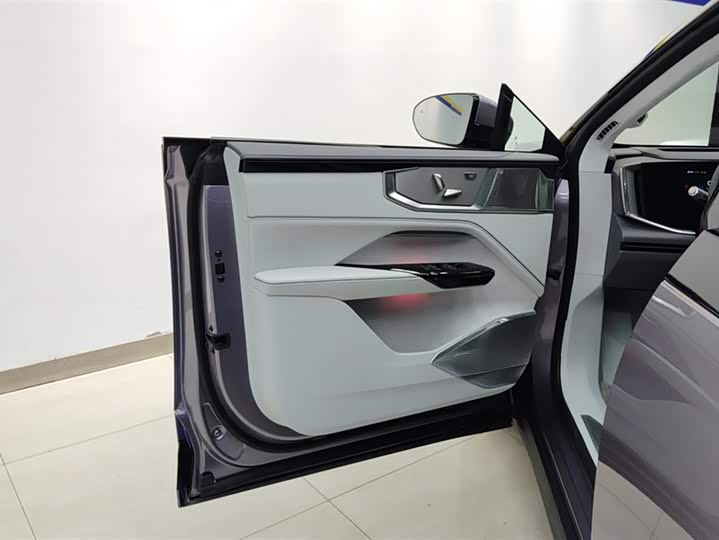 HiPhi Y 2023 2023款 560km 精英版