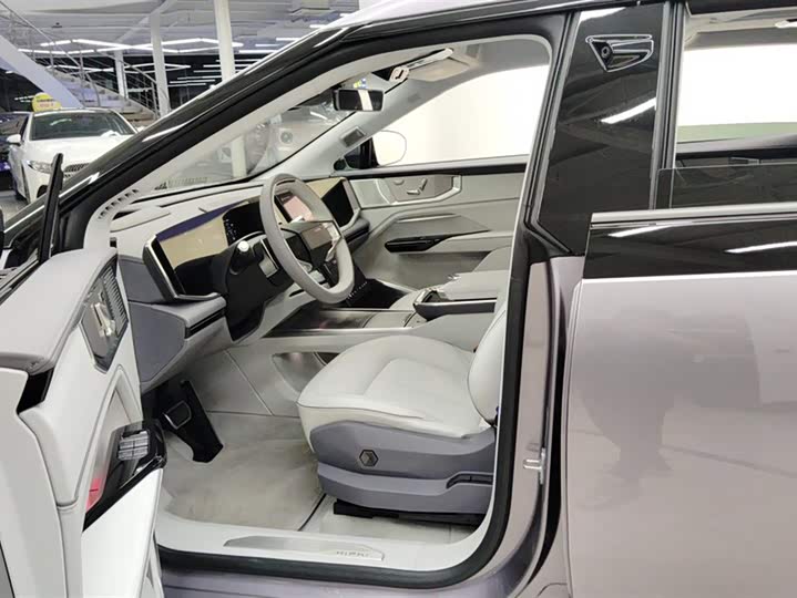 HiPhi Y 2023 2023款 560km 精英版