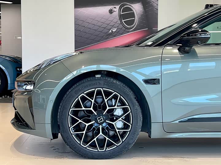 Zeekr 001 2025 2025款 YOU版 100kWh 四驱