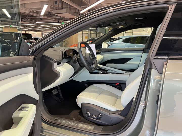 Zeekr 001 2025 2025款 YOU版 100kWh 四驱