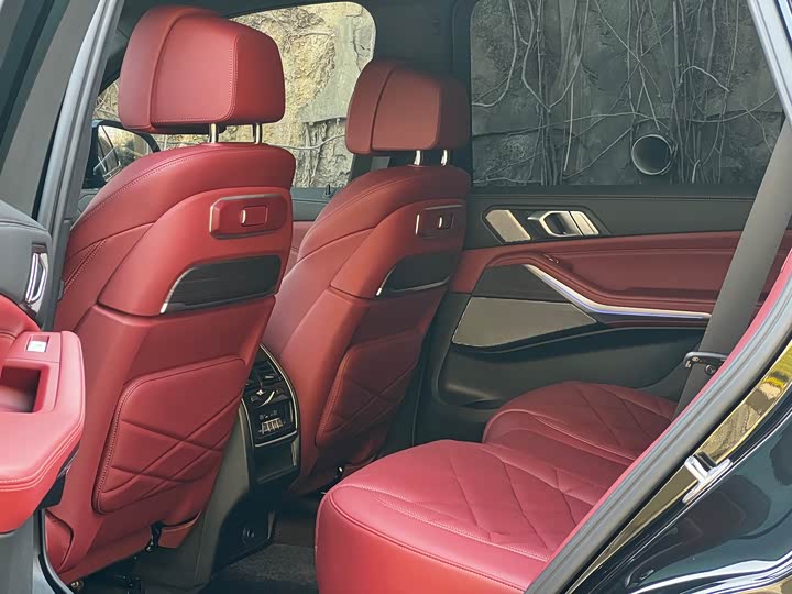 BMW X5 2025 2025款 xDrive 40Li M运动曜夜套装